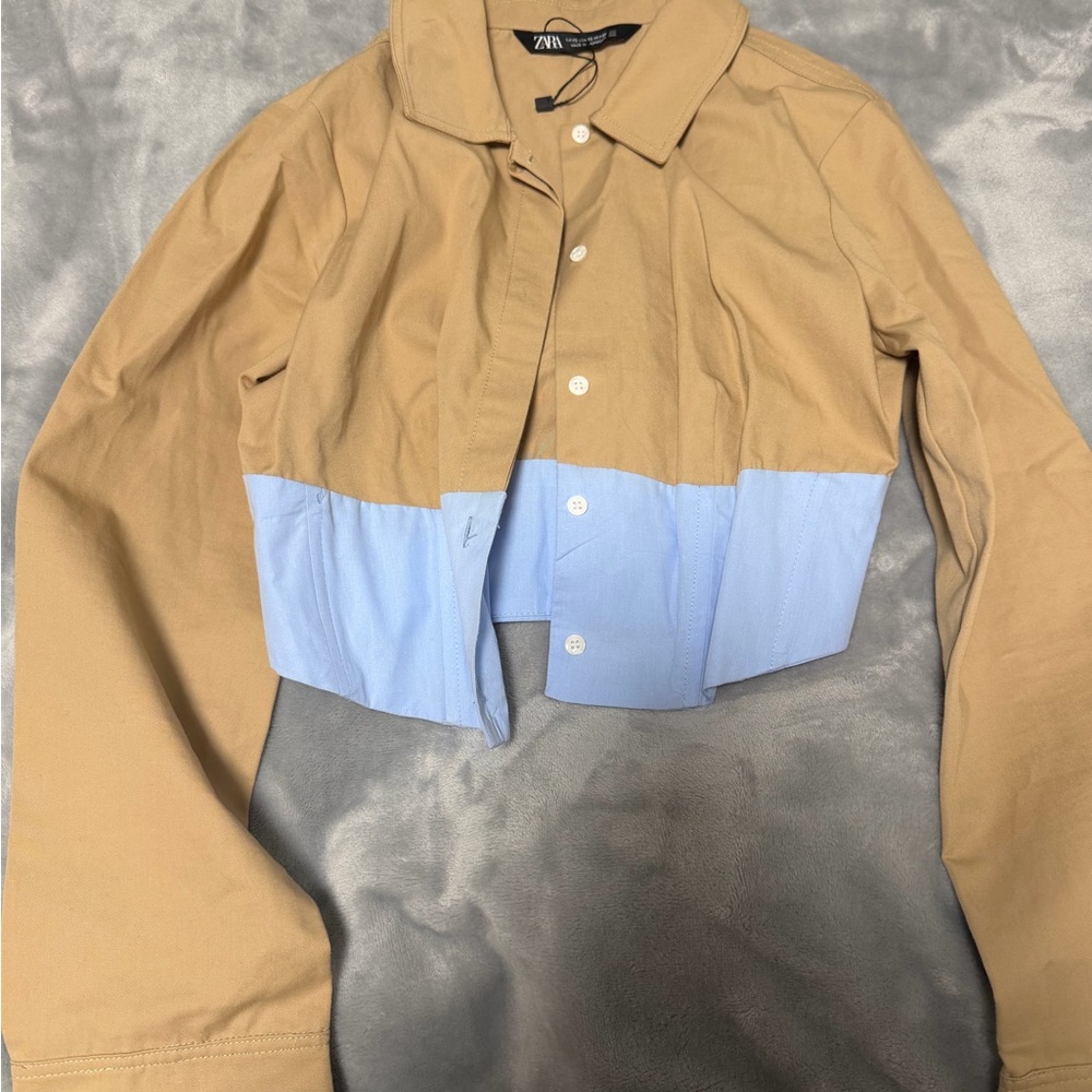 Zara Women's Casual Tan and Blue Shirt